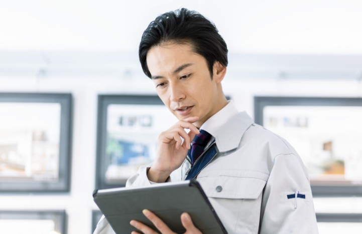 多業種の業務に携わってきた永年のノウハウ+最先端技術で開発します。